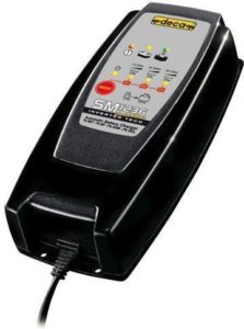 Akkumulátortöltő 1,2A 12V